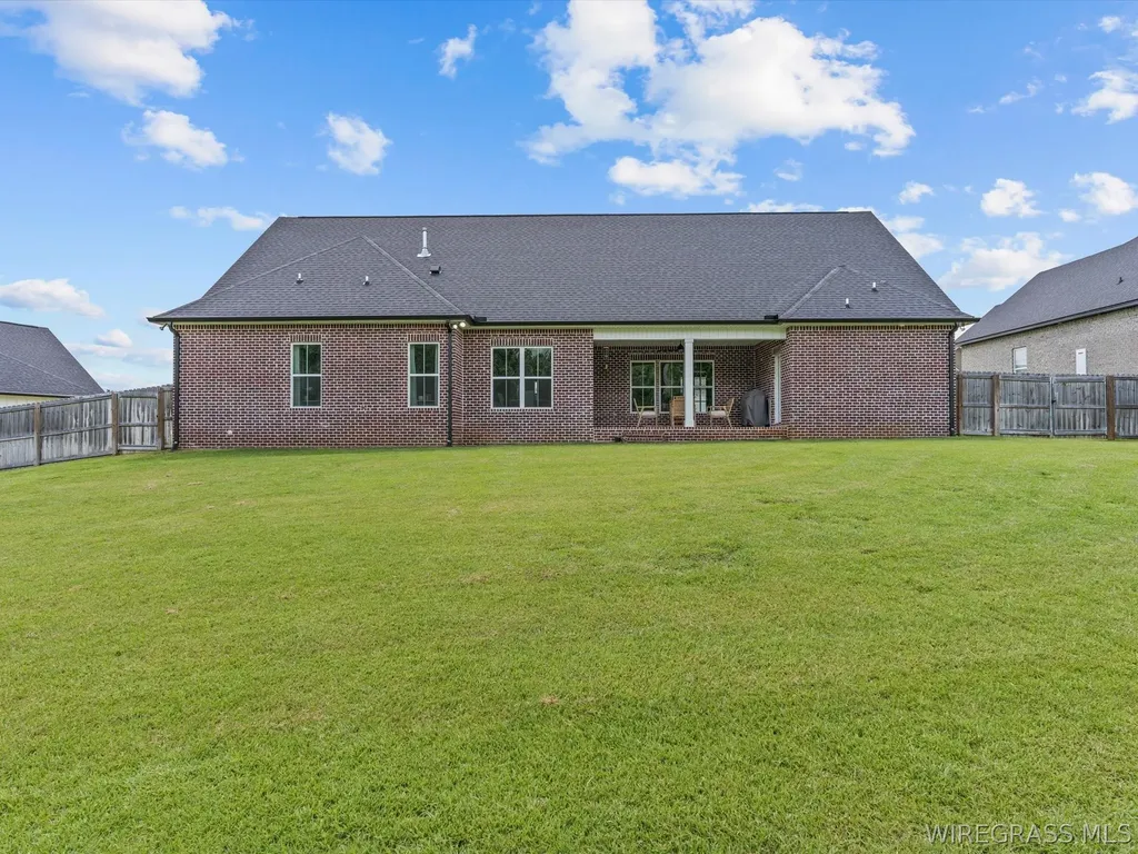 332 Lakes Drive Enterprise AL 36330