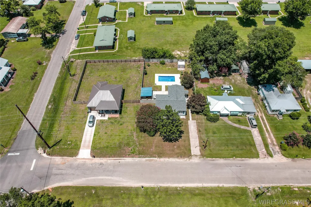 103 Main Street Ashford AL 36312