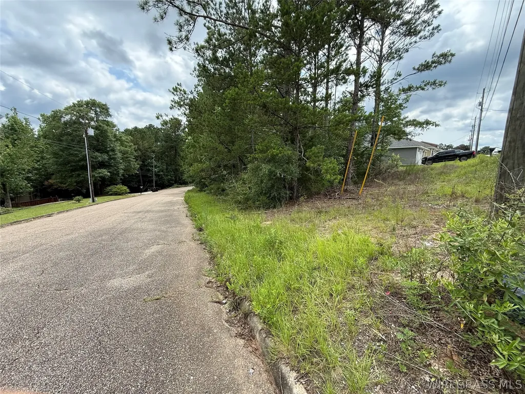274 Edith Way Daleville AL 36322