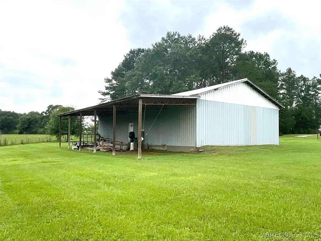 29050 Smyrna Road Florala AL 36442