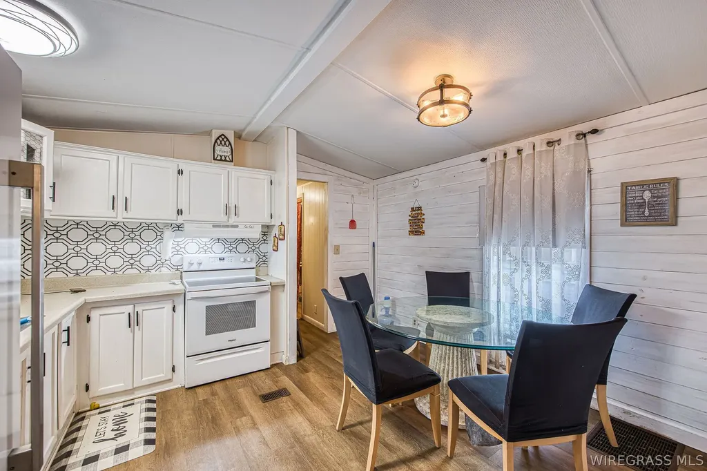 1531 Smith Avenue Elba AL 36323