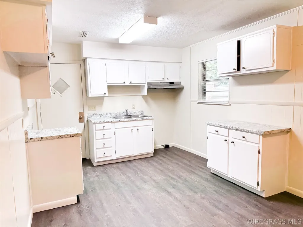 2600 Kristie Road Dothan AL 36303