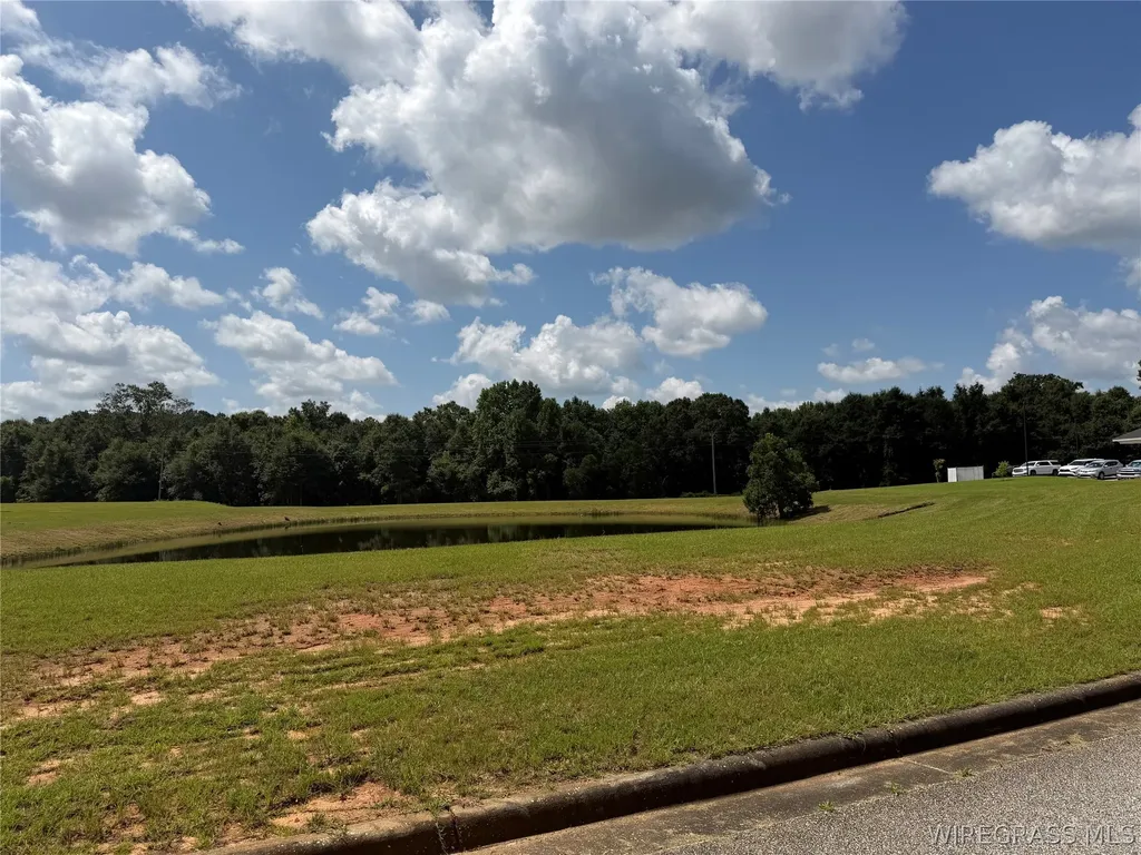 8 Maverick Way Enterprise AL 36330