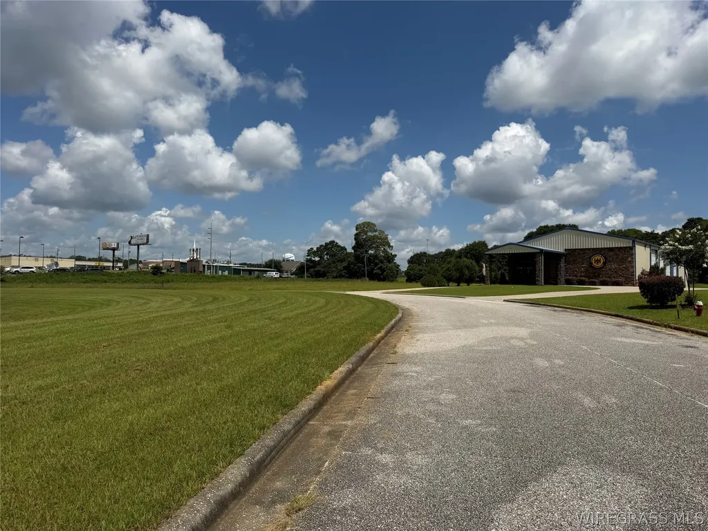 7 Maverick Way Enterprise AL 36330