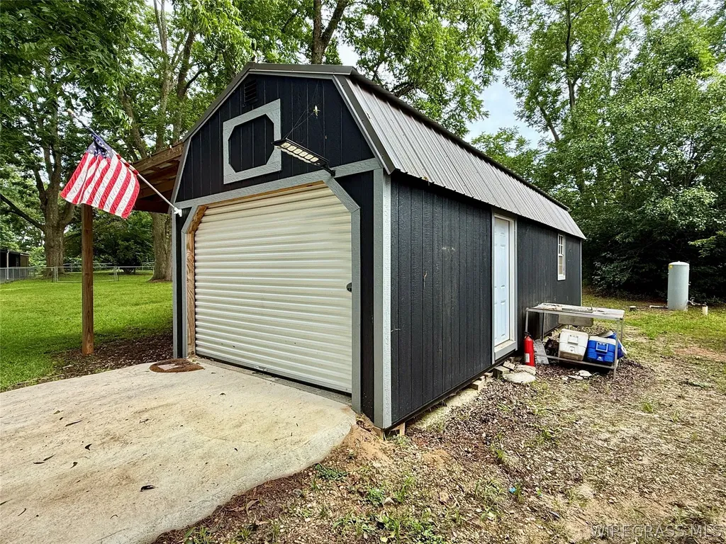 8566 Highway 92 Daleville AL 36322
