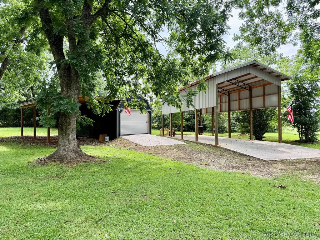 8566 Highway 92 Daleville AL 36322