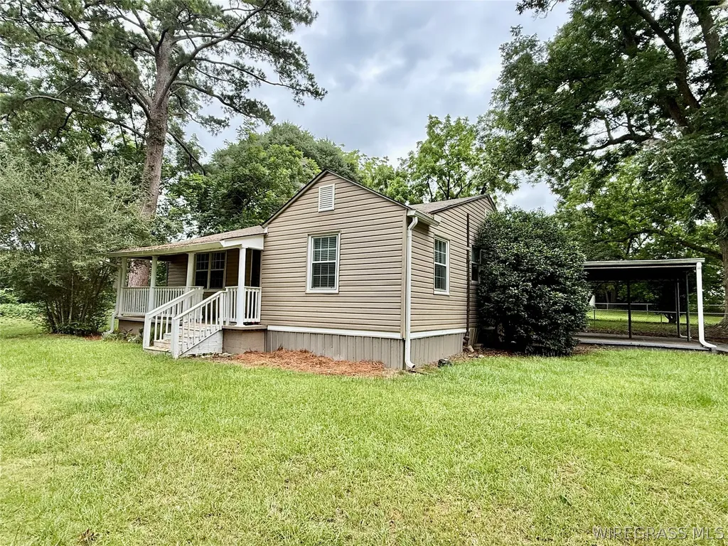 8566 Highway 92 Daleville AL 36322