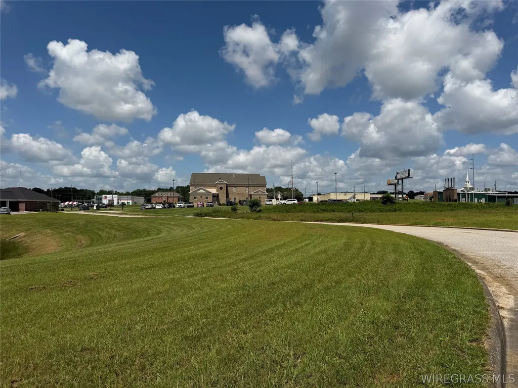 11 Maverick Way Enterprise AL 36330