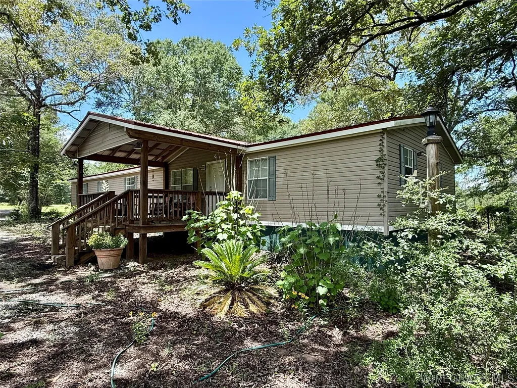 274 Twin Lakes Road Kinston AL 36453