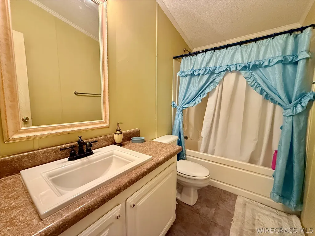 274 Twin Lakes Road Kinston AL 36453