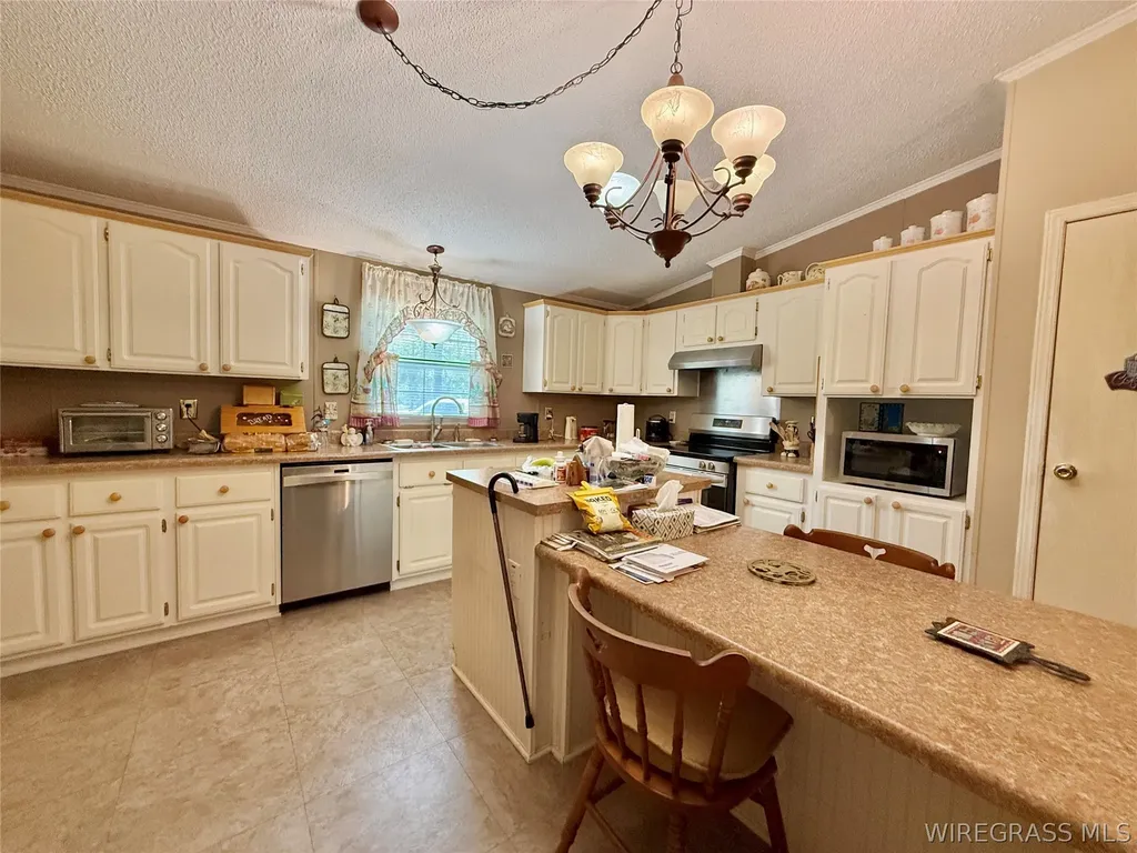 274 Twin Lakes Road Kinston AL 36453