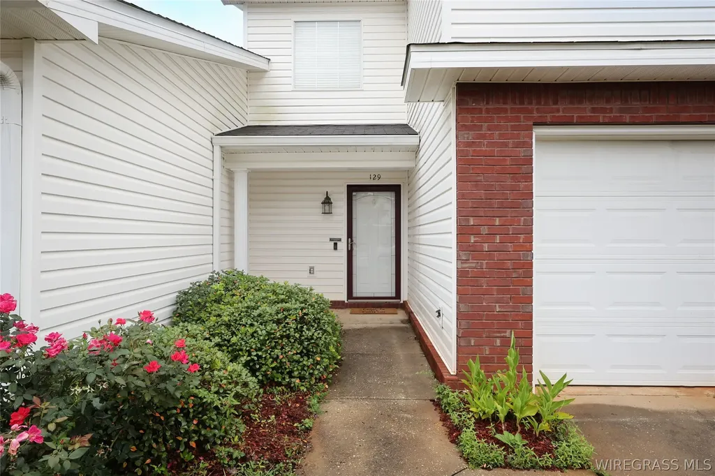 129 Jasmine Circle Enterprise AL 36330