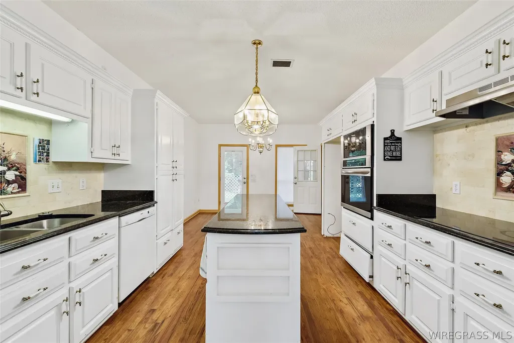 1358 Willow Oaks Drive Ozark AL 36360