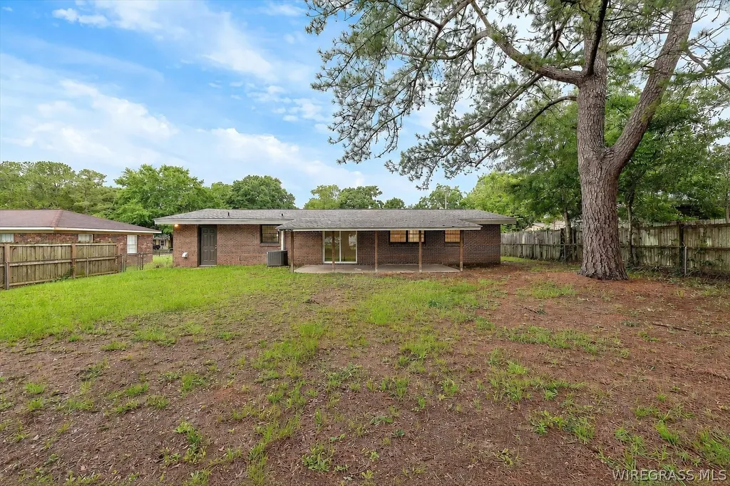 208 Chinook Drive Enterprise AL 36330