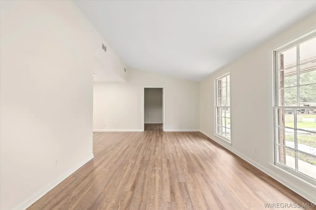 208 Chinook Drive Enterprise AL 36330