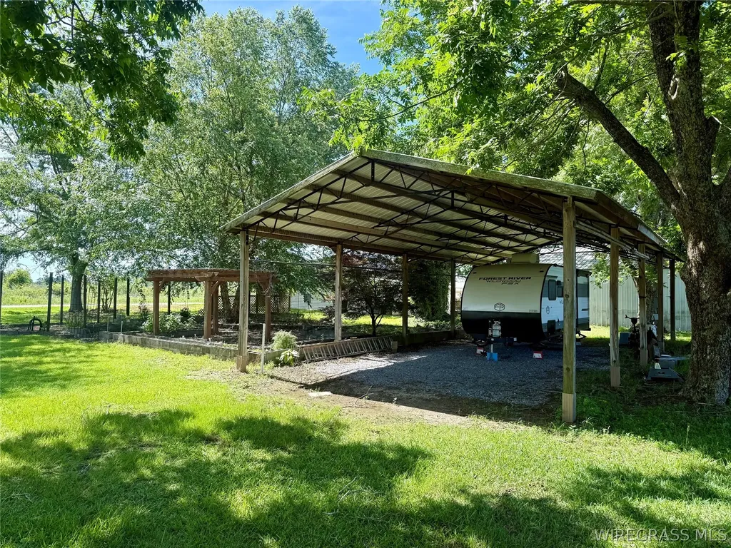 248 S County Road 49 Dothan AL 36301