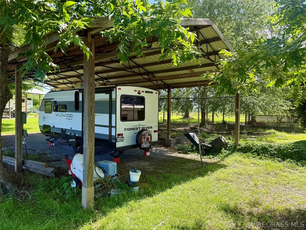 248 S County Road 49 Dothan AL 36301