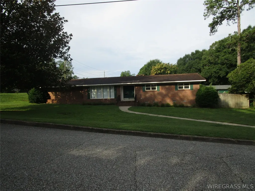210 Walnut Drive Enterprise AL 36330