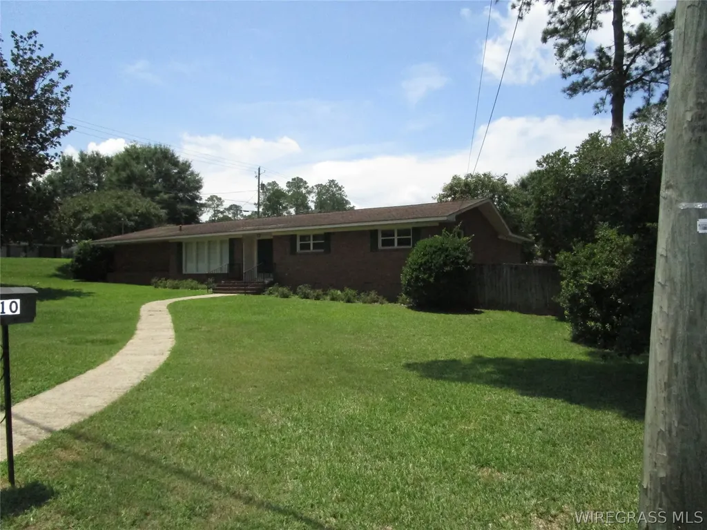 210 Walnut Drive Enterprise AL 36330