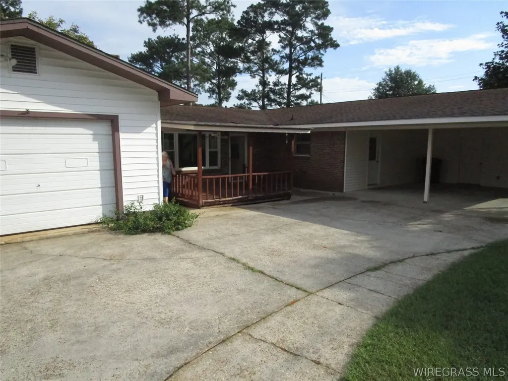 210 Walnut Drive Enterprise AL 36330