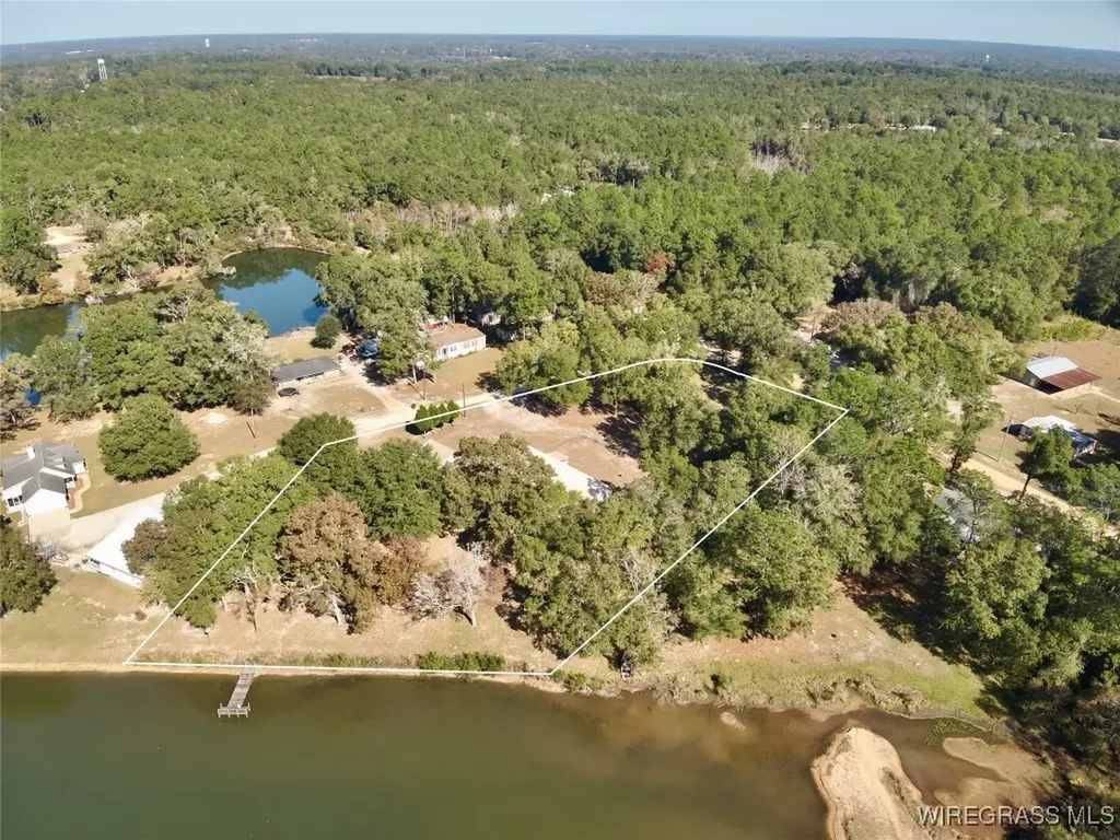 200 Jessica Lane Geneva AL 36340