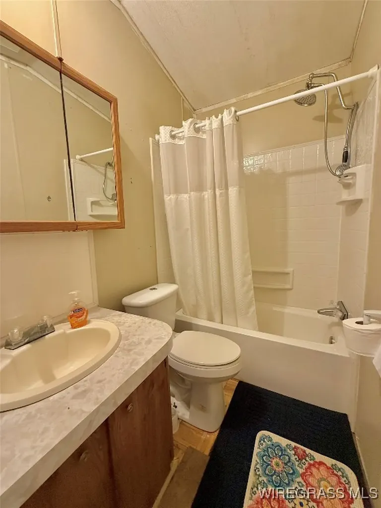 200 Jessica Lane Geneva AL 36340