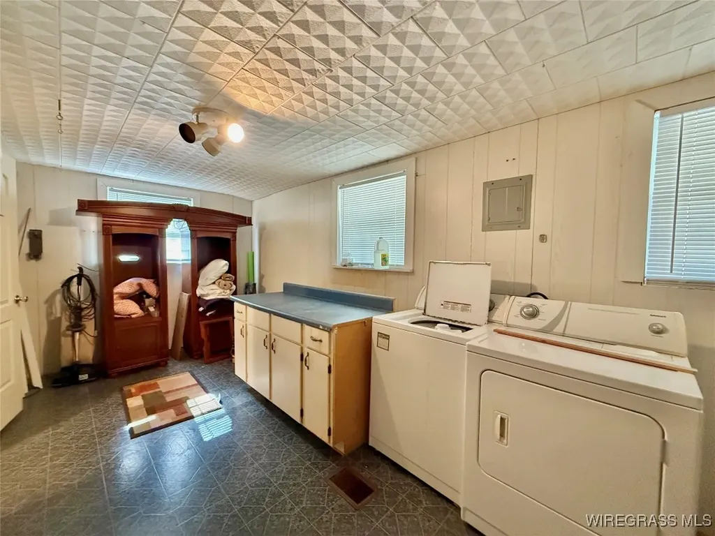 200 Jessica Lane Geneva AL 36340