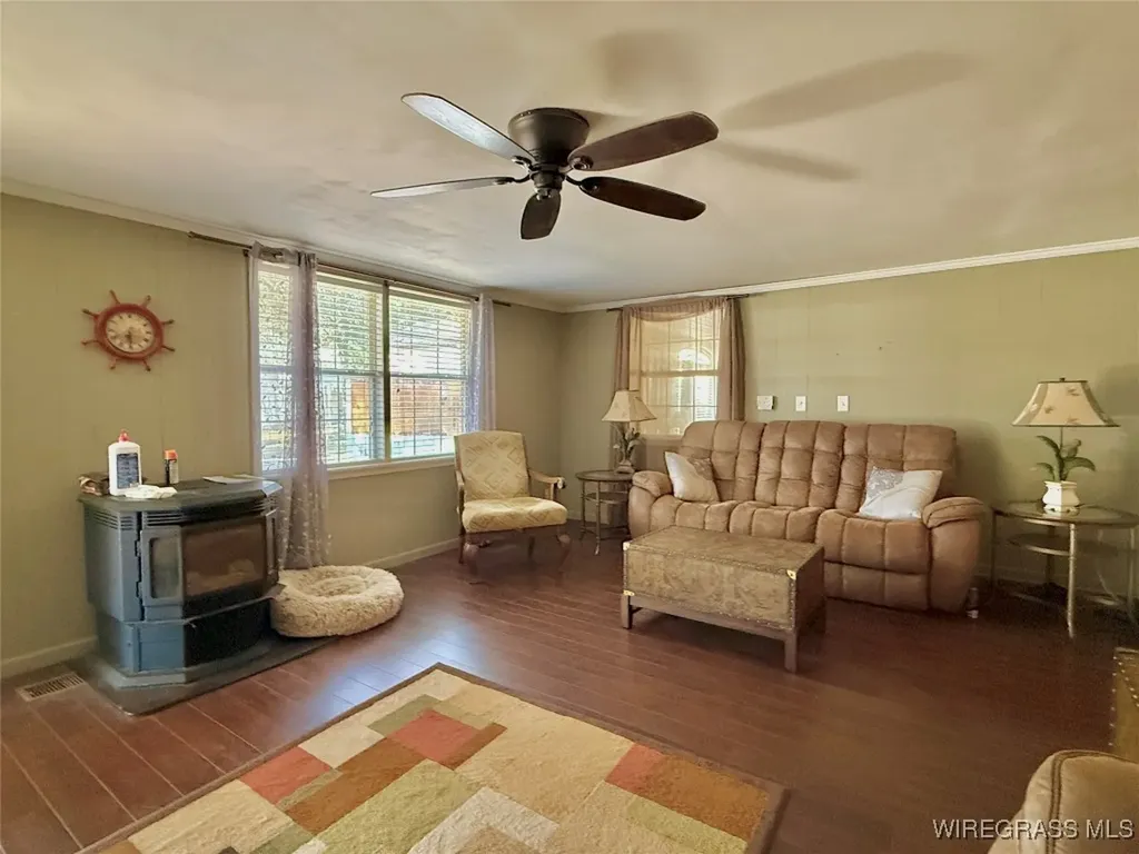 200 Jessica Lane Geneva AL 36340