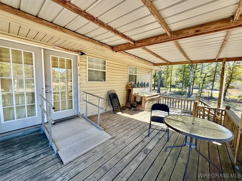 200 Jessica Lane Geneva AL 36340