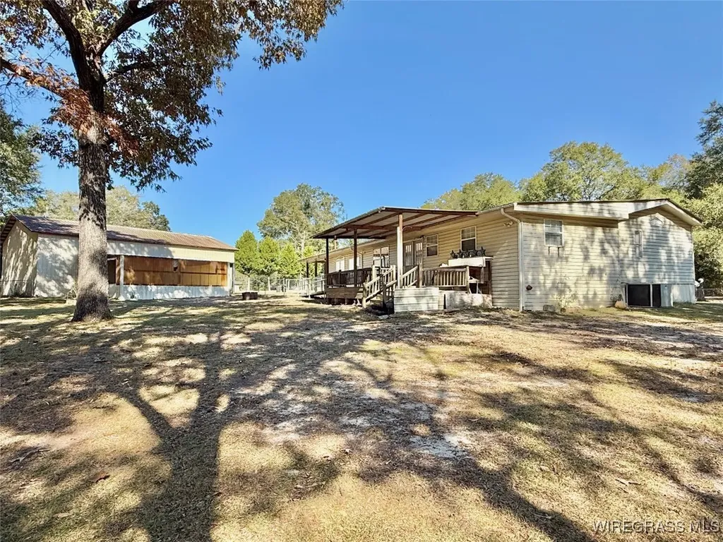 200 Jessica Lane Geneva AL 36340