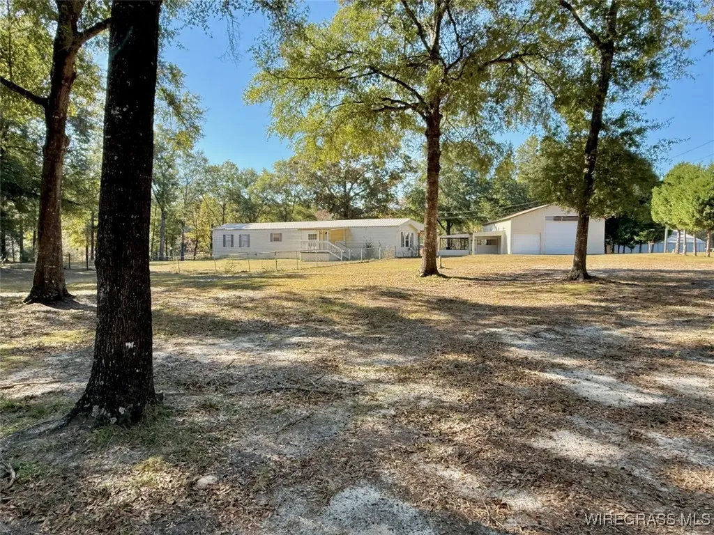 200 Jessica Lane Geneva AL 36340