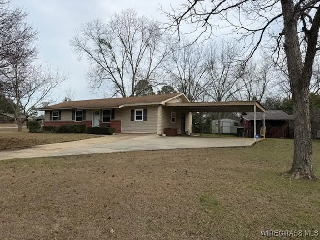 104 Falcon Drive Enterprise AL 36330