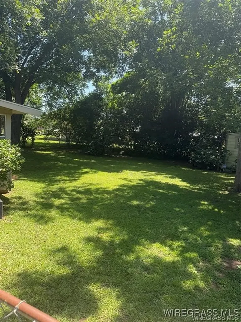 104 Falcon Drive Enterprise AL 36330