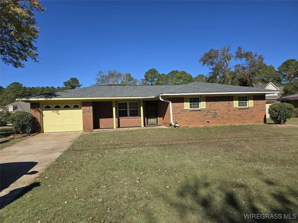 304 Meredith Street Enterprise AL 36330