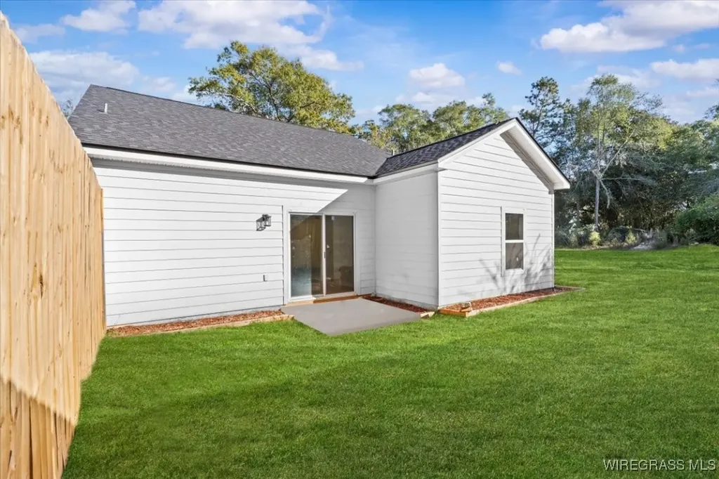 321 Simmons Avenue Ozark AL 36360