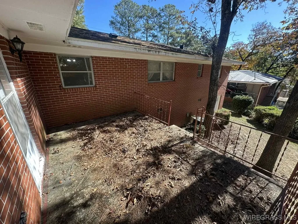 110 Willow Drive Enterprise AL 36330