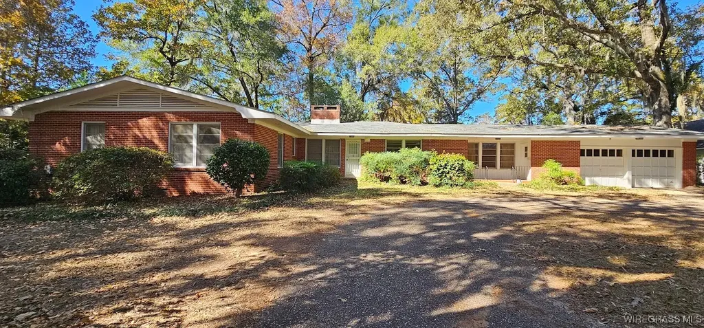 202 Squirrel Drive Ozark AL 36360