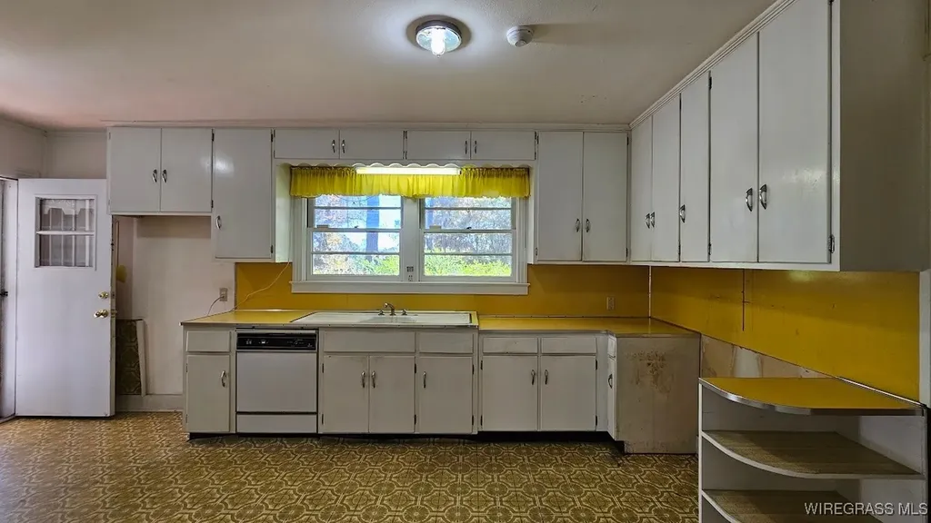 202 Squirrel Drive Ozark AL 36360