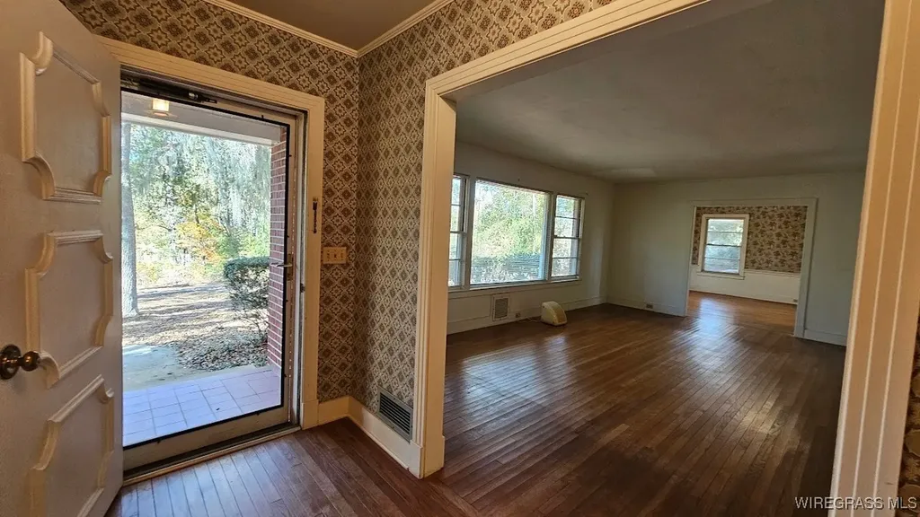 202 Squirrel Drive Ozark AL 36360