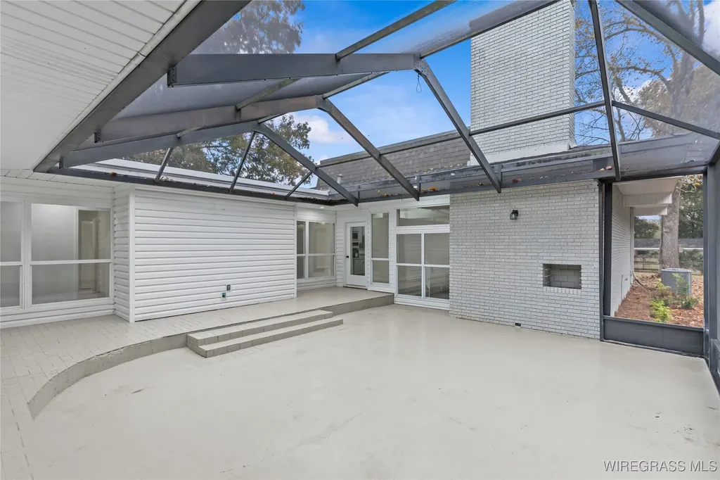 222 Lakewood Drive Enterprise AL 36330