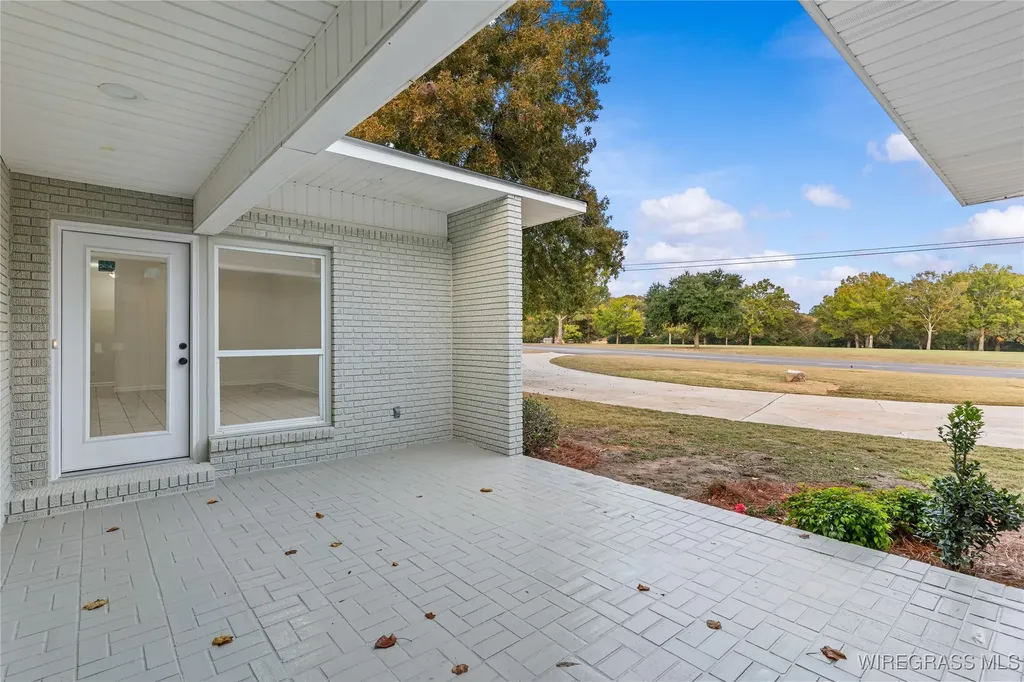 222 Lakewood Drive Enterprise AL 36330