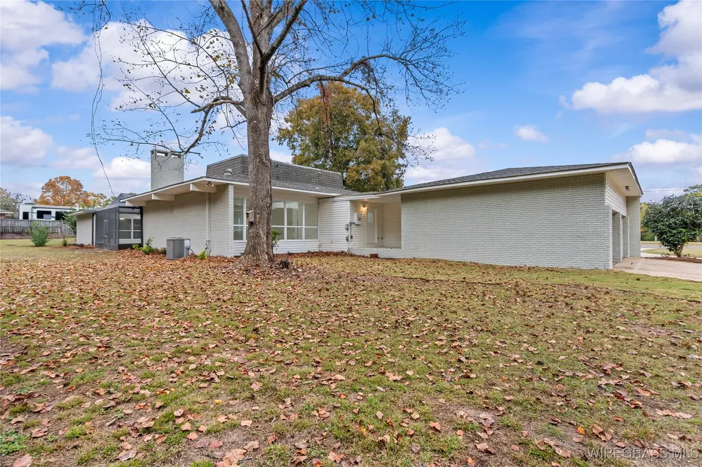 222 Lakewood Drive Enterprise AL 36330