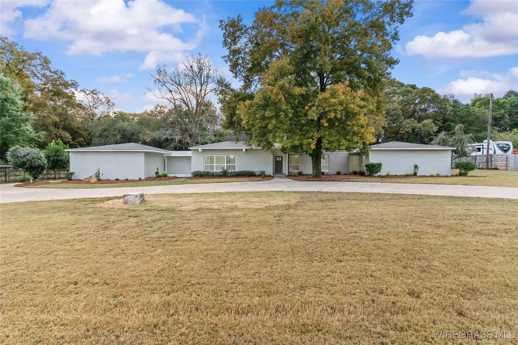 222 Lakewood Drive Enterprise AL 36330