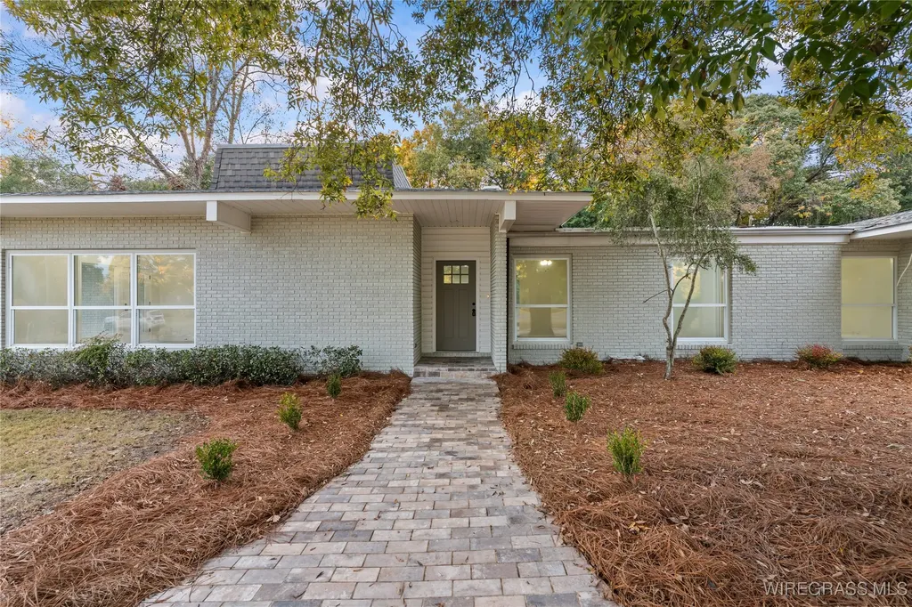 222 Lakewood Drive Enterprise AL 36330