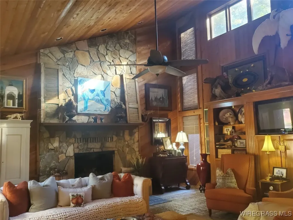 295 Stuart Tarter Road Ozark AL 36360