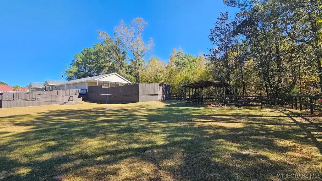 193 Sam Lisenby Road Ozark AL 36360