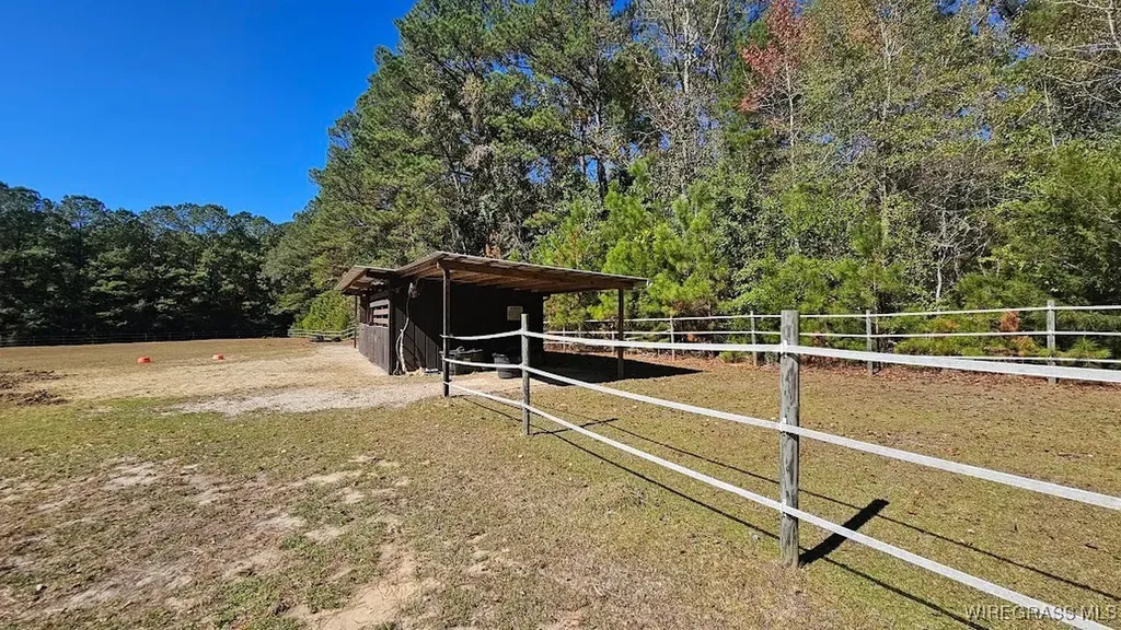 193 Sam Lisenby Road Ozark AL 36360