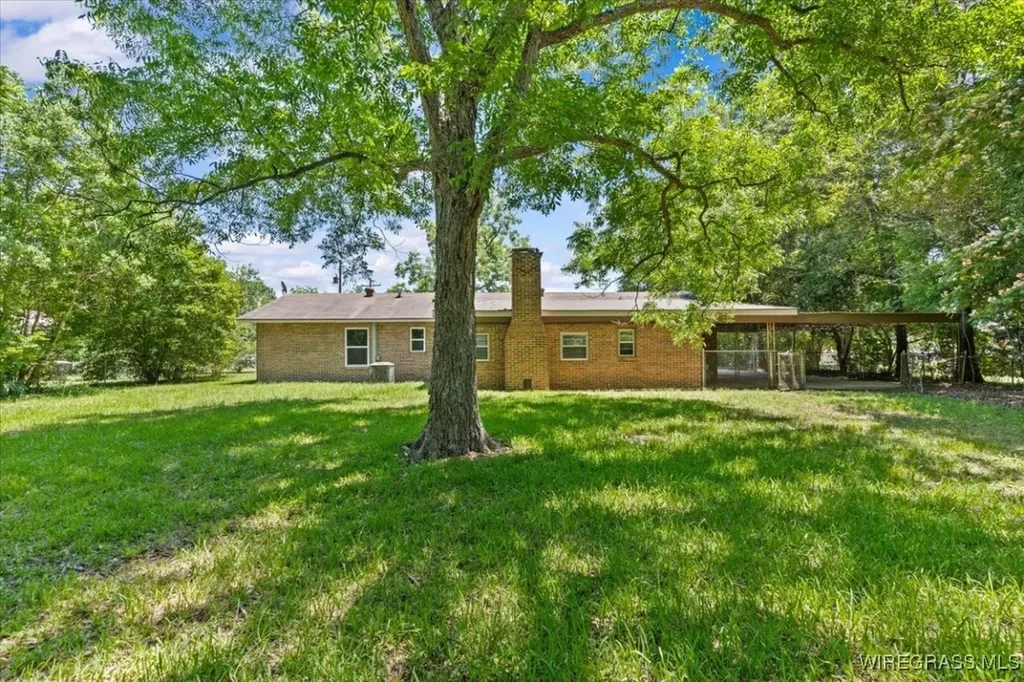 302 Robin Lane Enterprise AL 36330