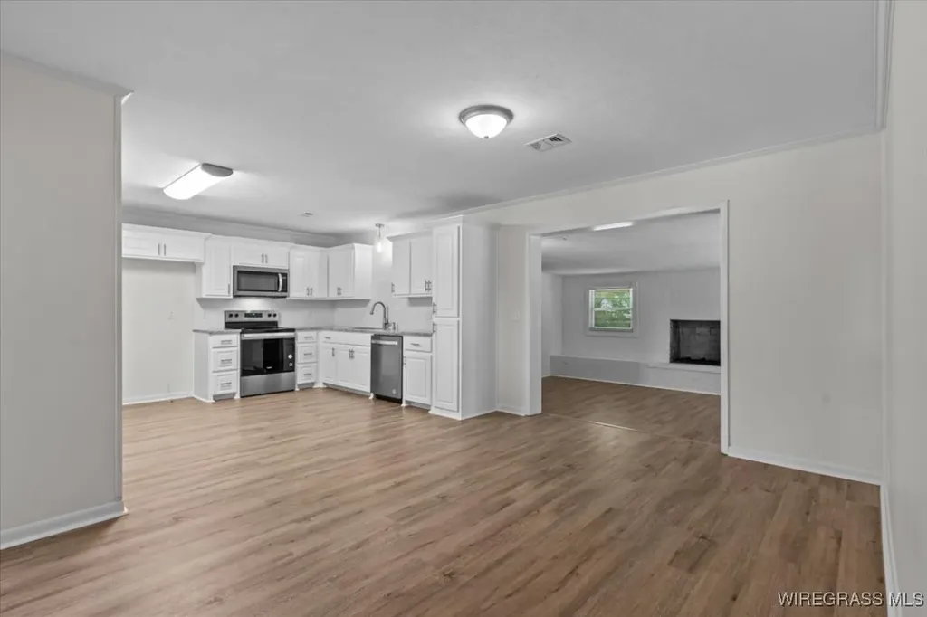 302 Robin Lane Enterprise AL 36330