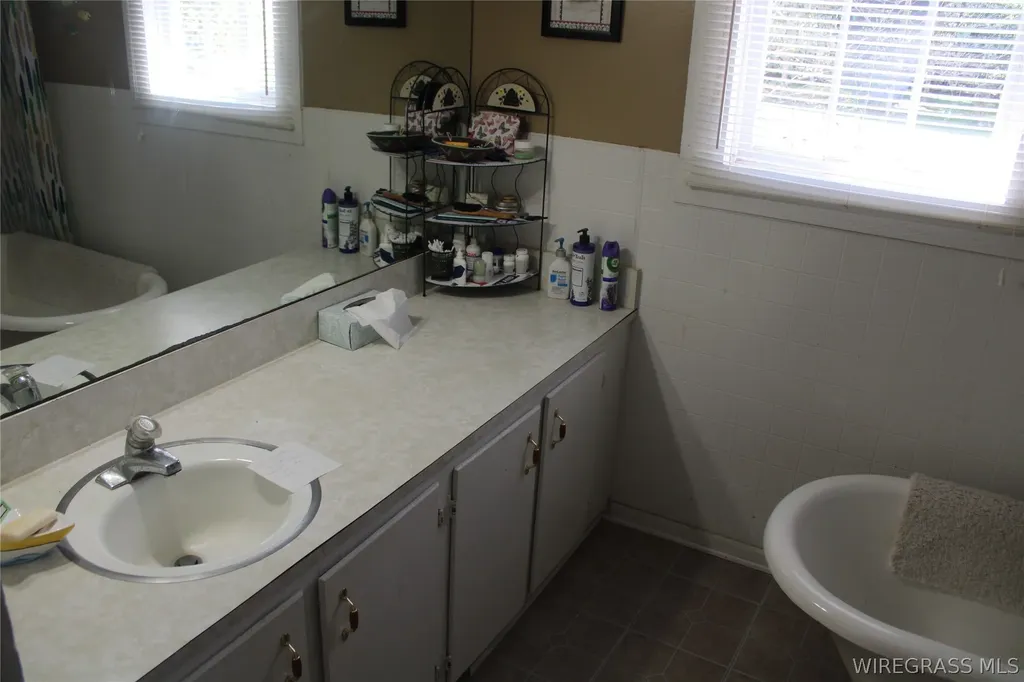 292 S Broad Street Newville AL 36353